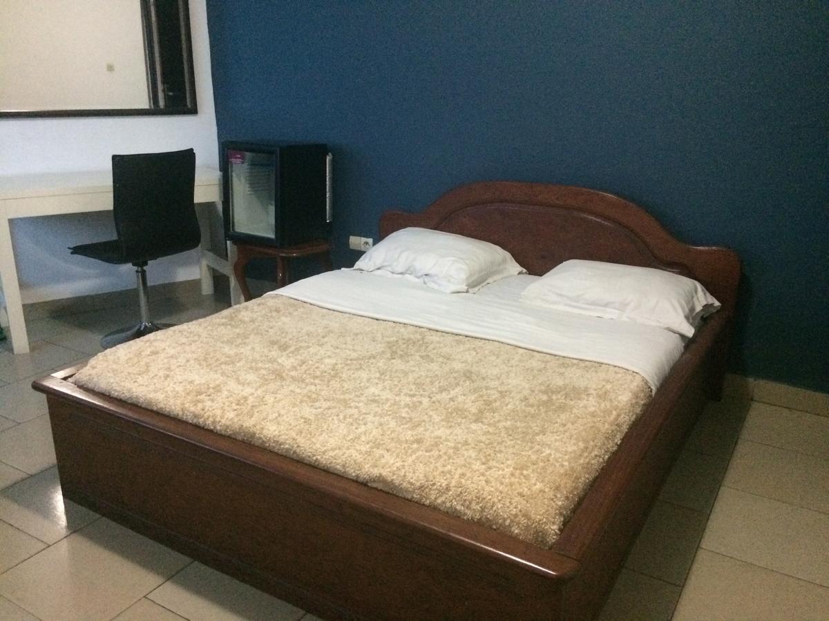 Hotel Black Legend Douala Ngoại thất bức ảnh